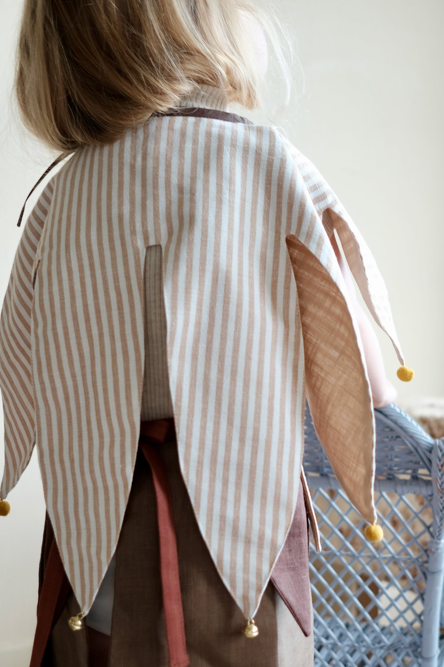 A Unique Costume - The Linen Pelerine