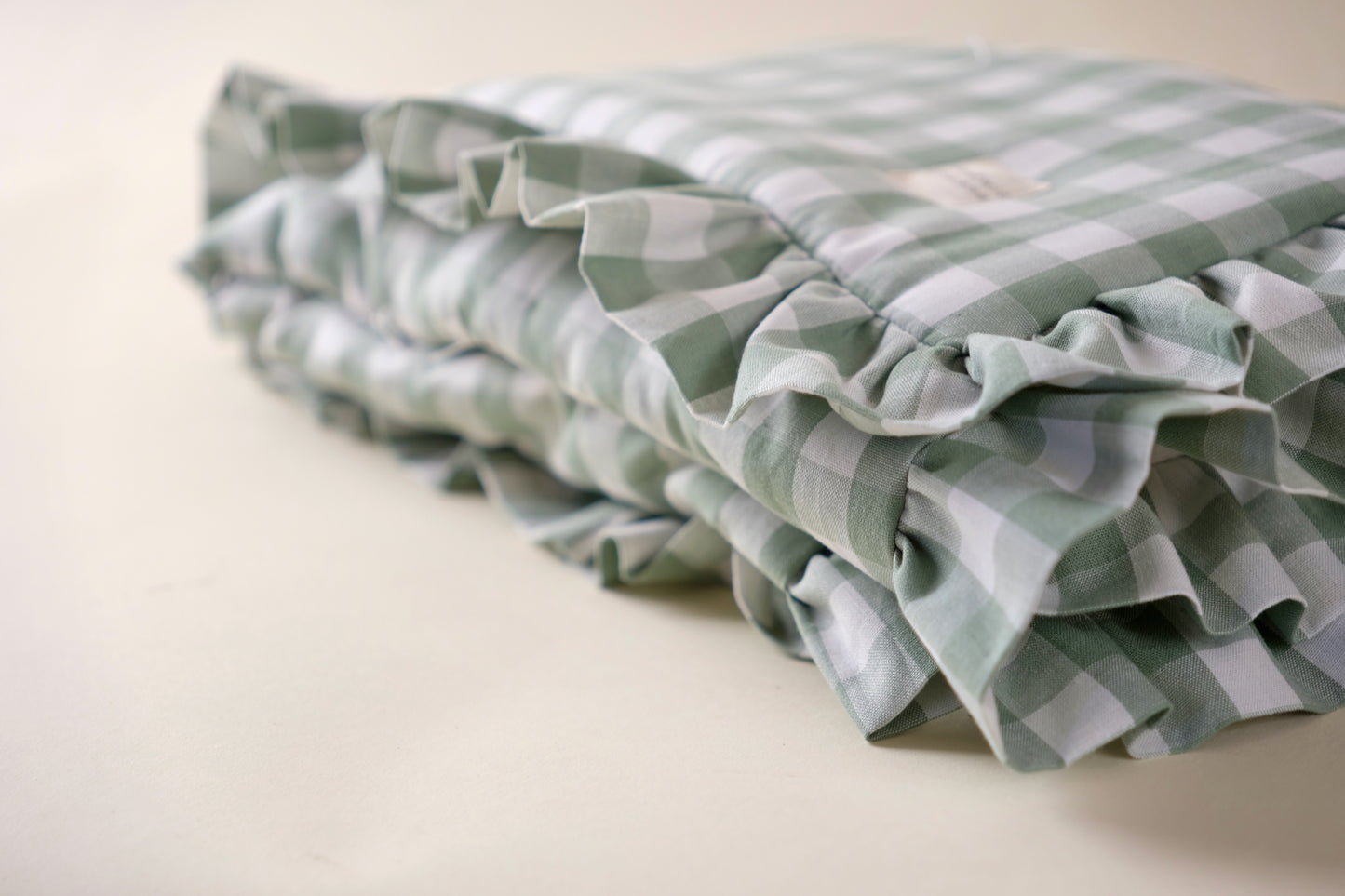 Cotton Frilled Quilt