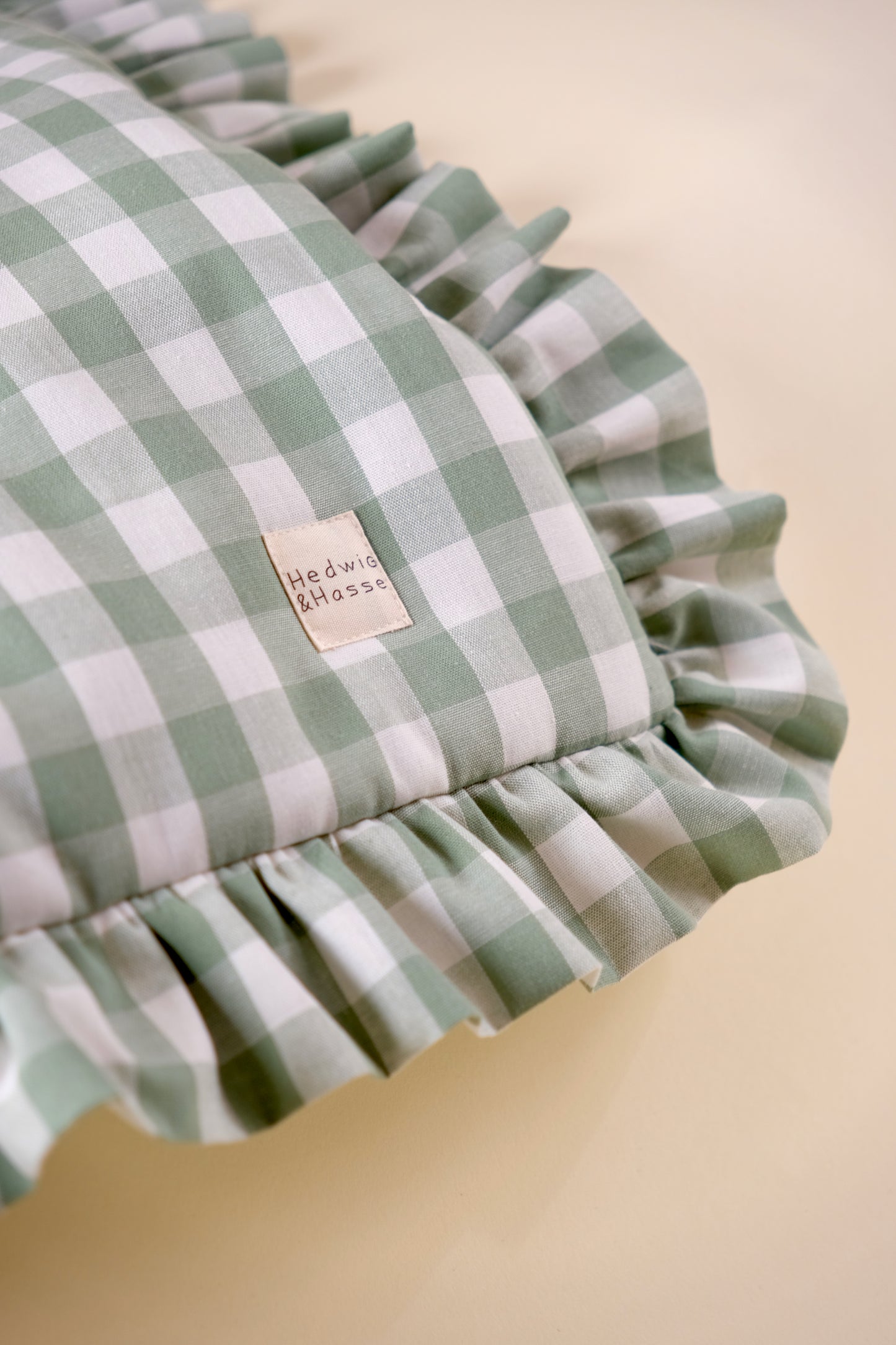 Cotton Frilled Quilt