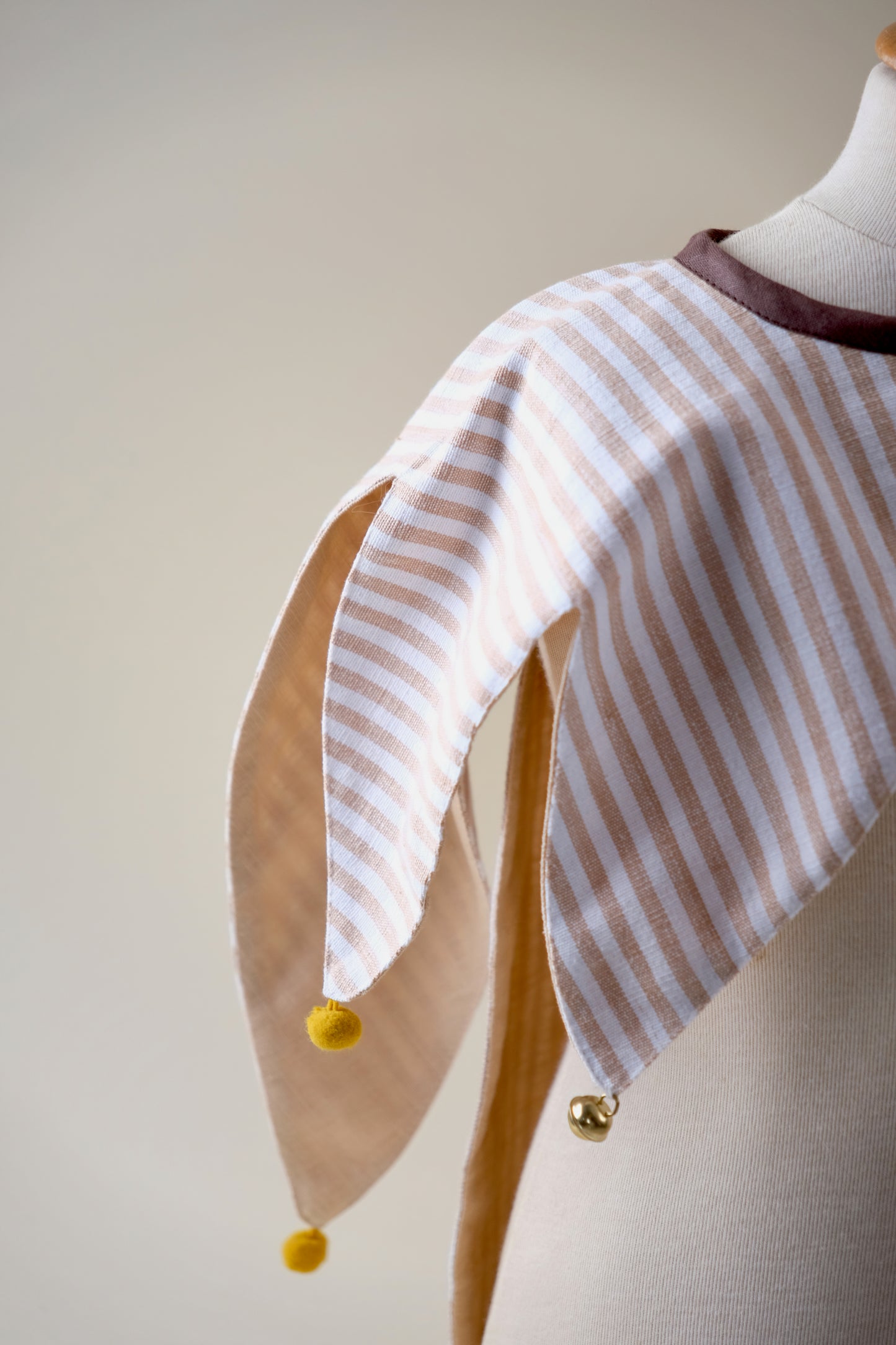 A Unique Costume - The Linen Pelerine