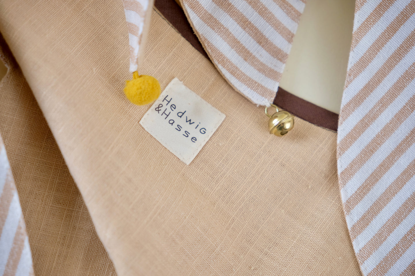 A Unique Costume - The Linen Pelerine