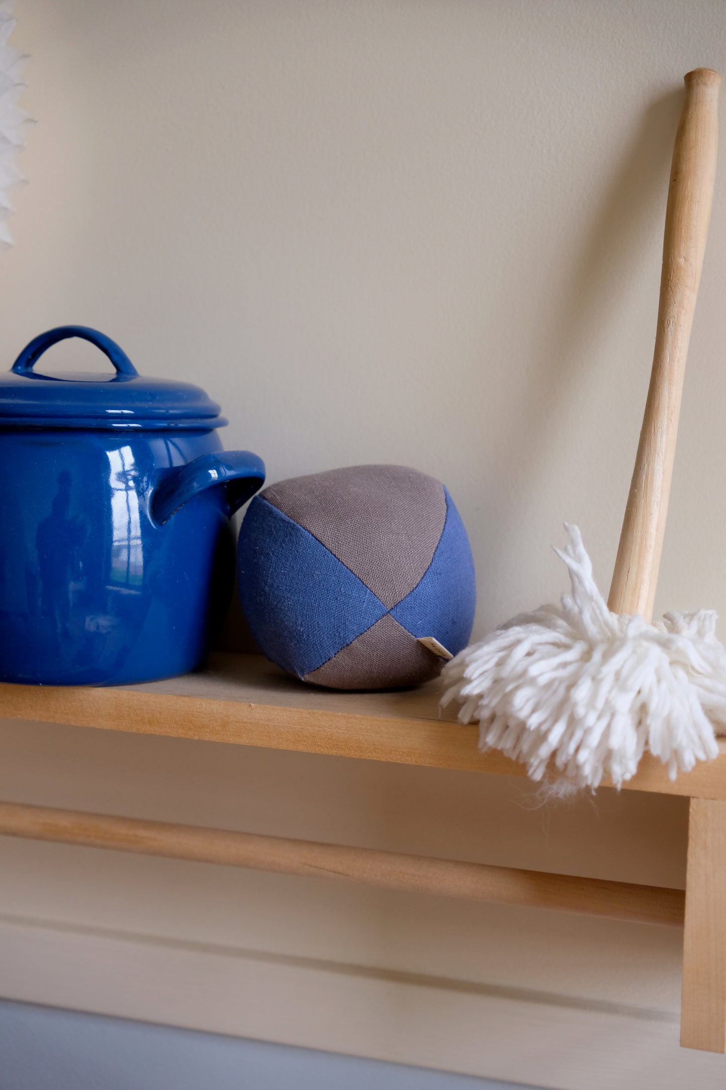 100% Linen Rattle Play Ball